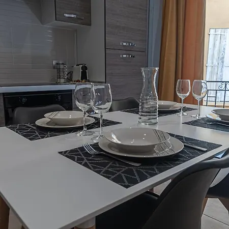 Moderne Et Elegant Quartier Saint-jean 아파트 *